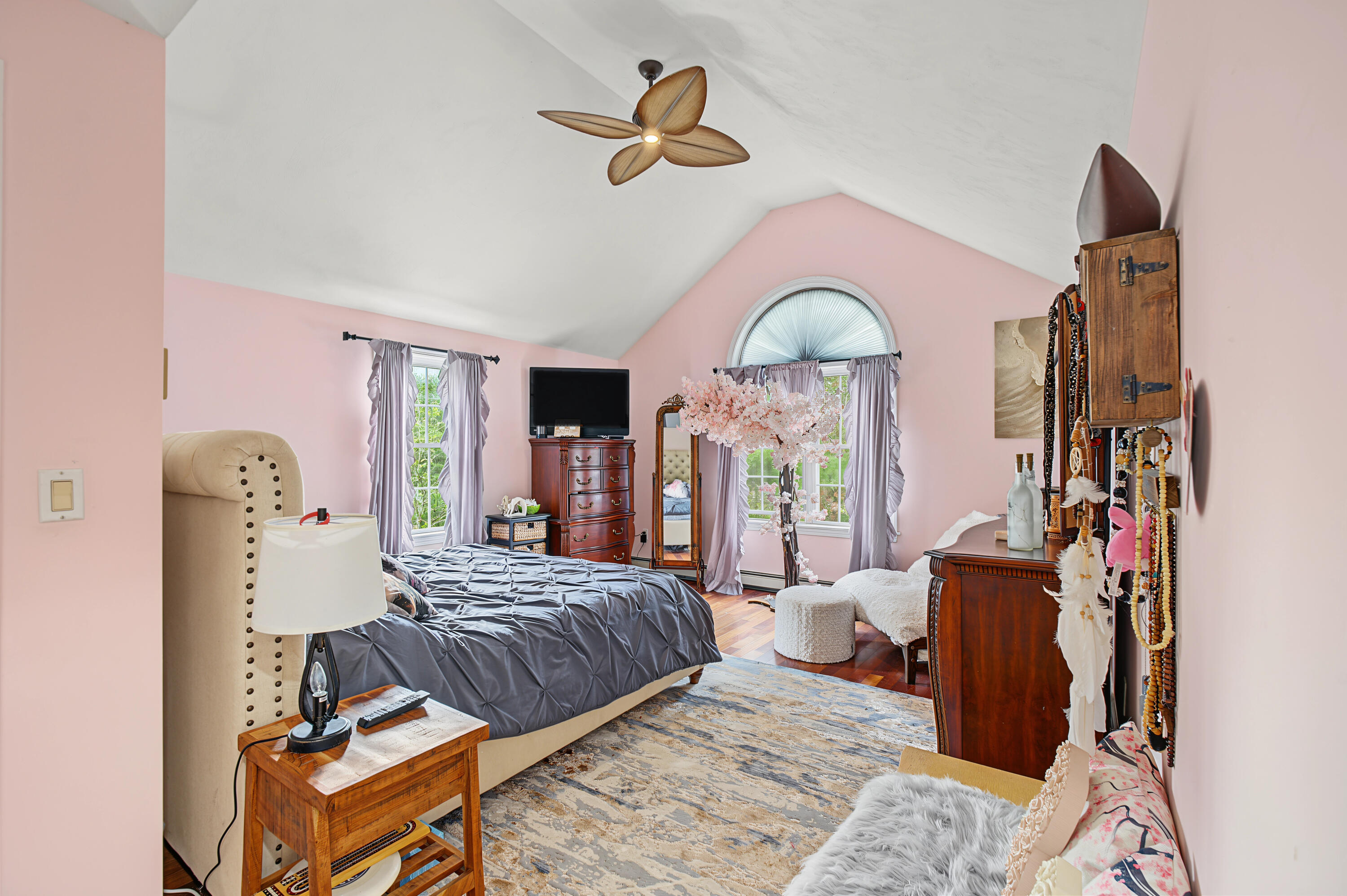 19 Maple Street Property Photo 36