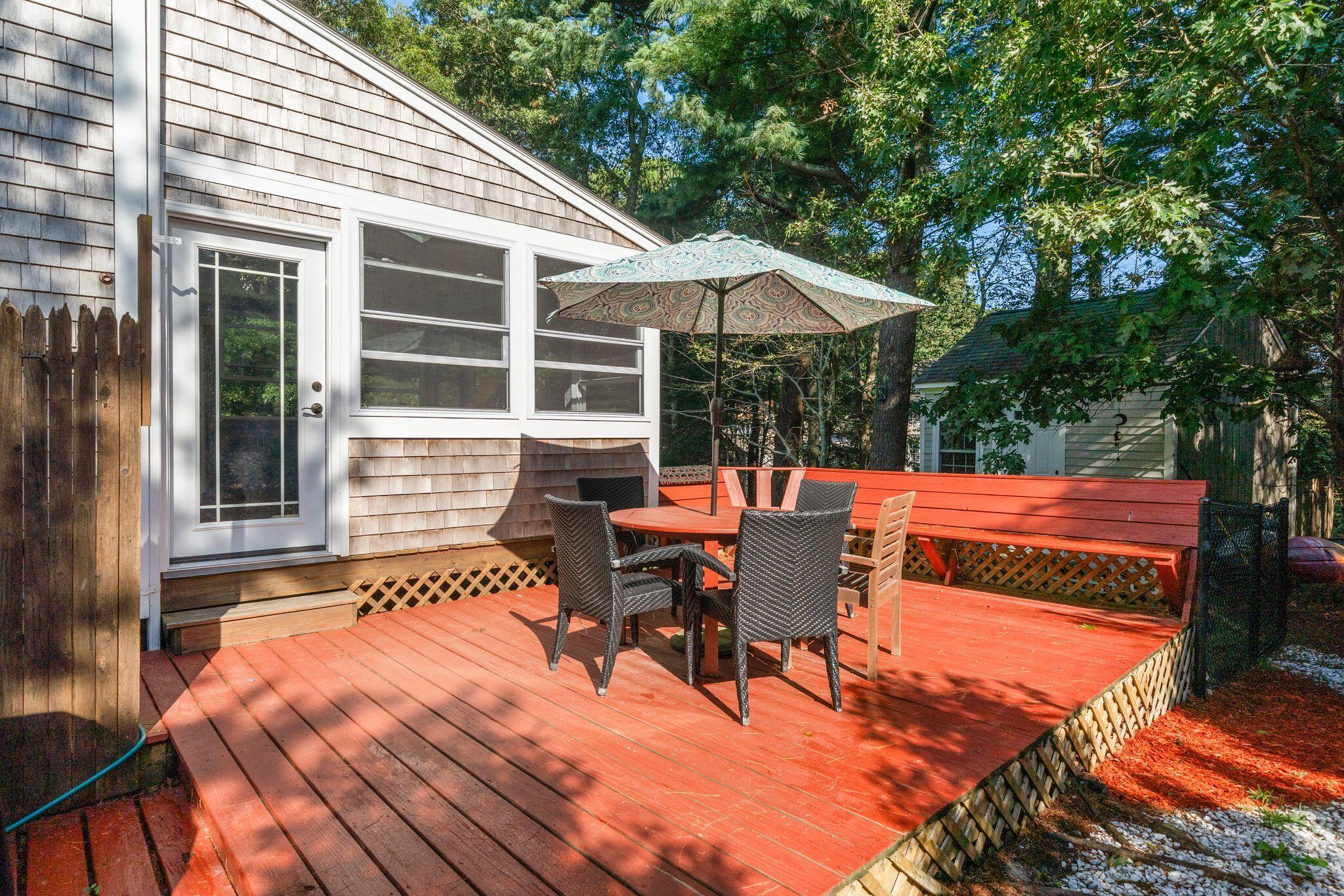 19 Maple Street Property Photo 44
