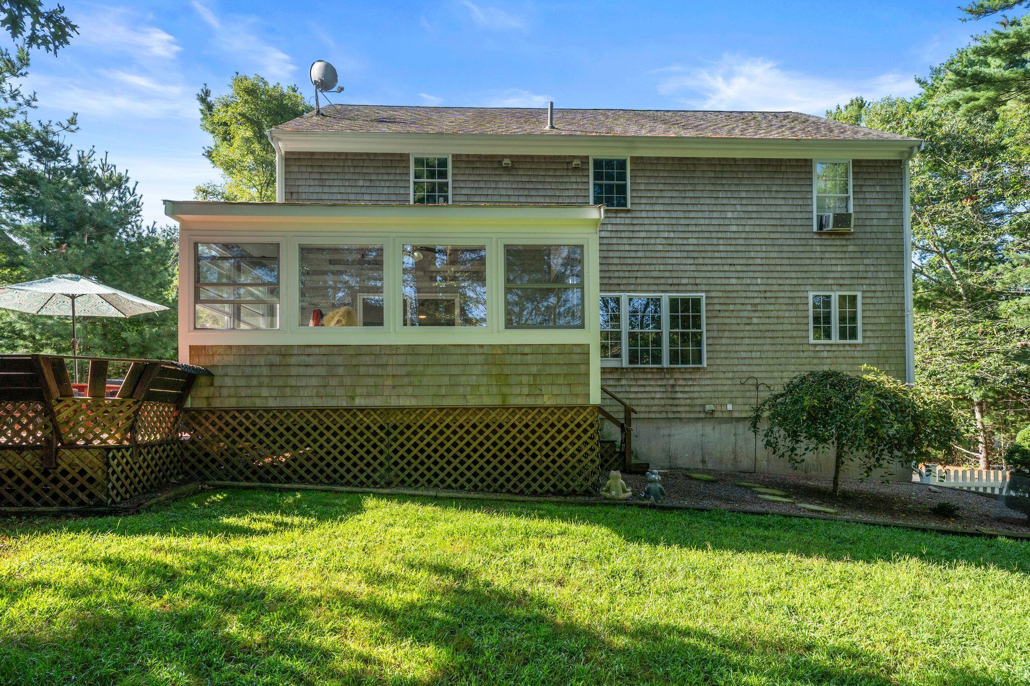 19 Maple Street Property Photo 48