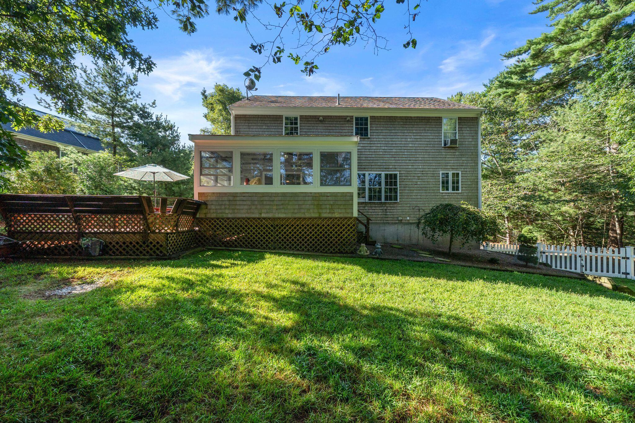19 Maple Street Property Photo 49