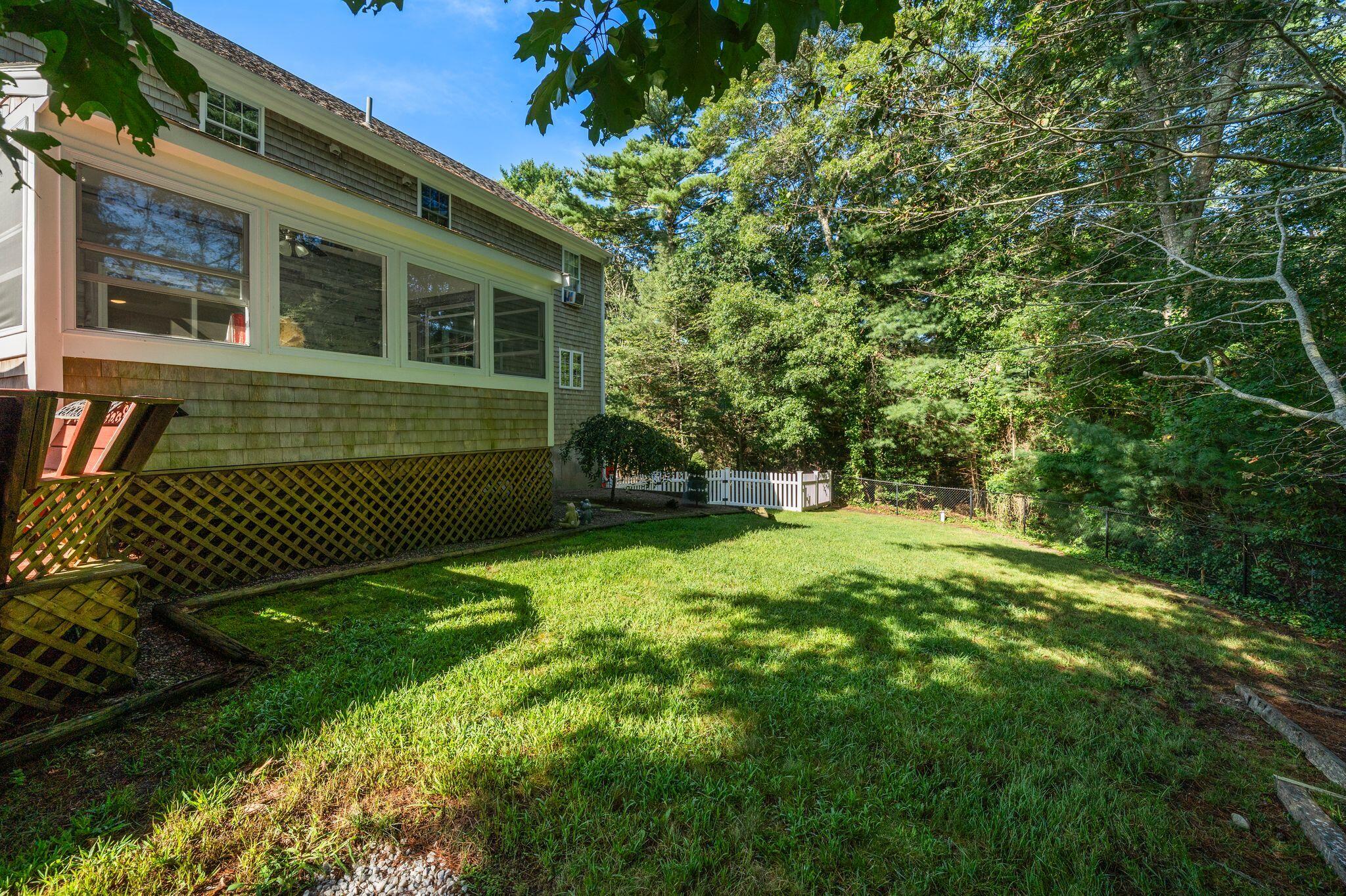 19 Maple Street Property Photo 50