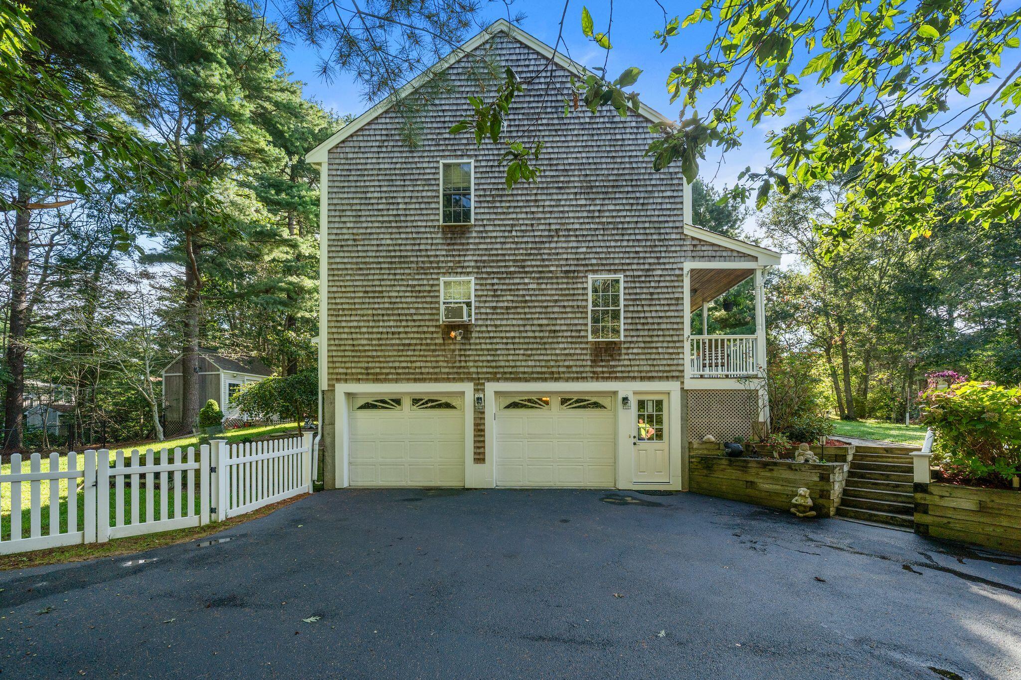 19 Maple Street Property Photo 54