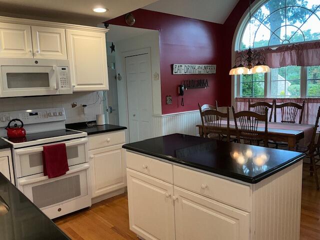 50 Acadia Drive Property Photo 6