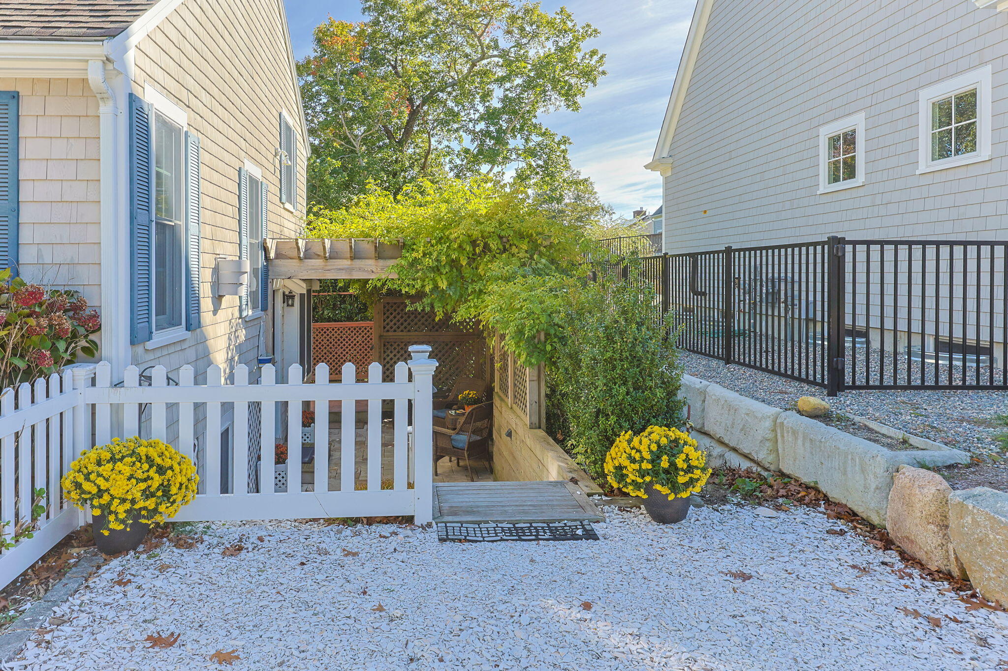 13 South Street Property Photo 31