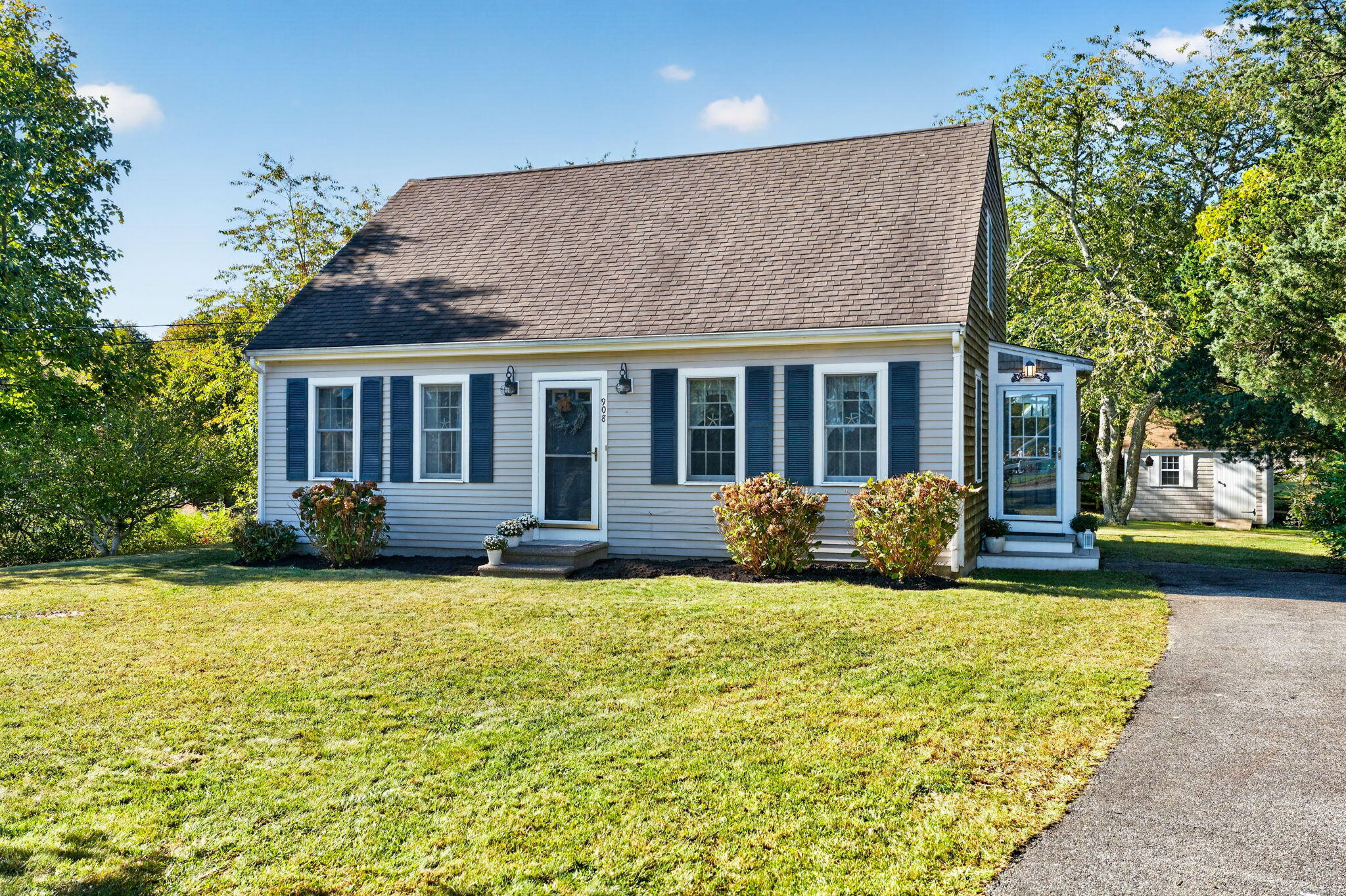 908 Shore Road Property Photo 33
