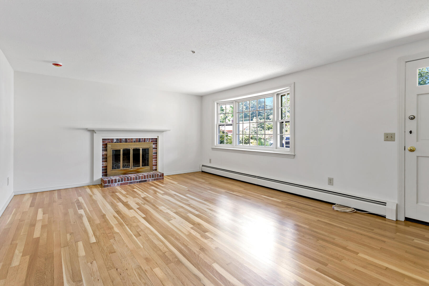238 Monomoy Circle Property Photo 8