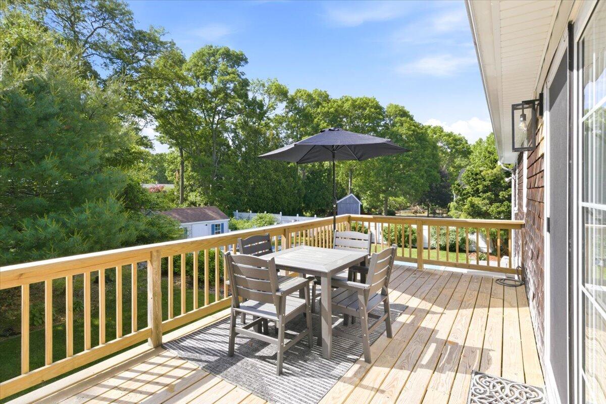115 Knotty Pine Lane Property Photo 11