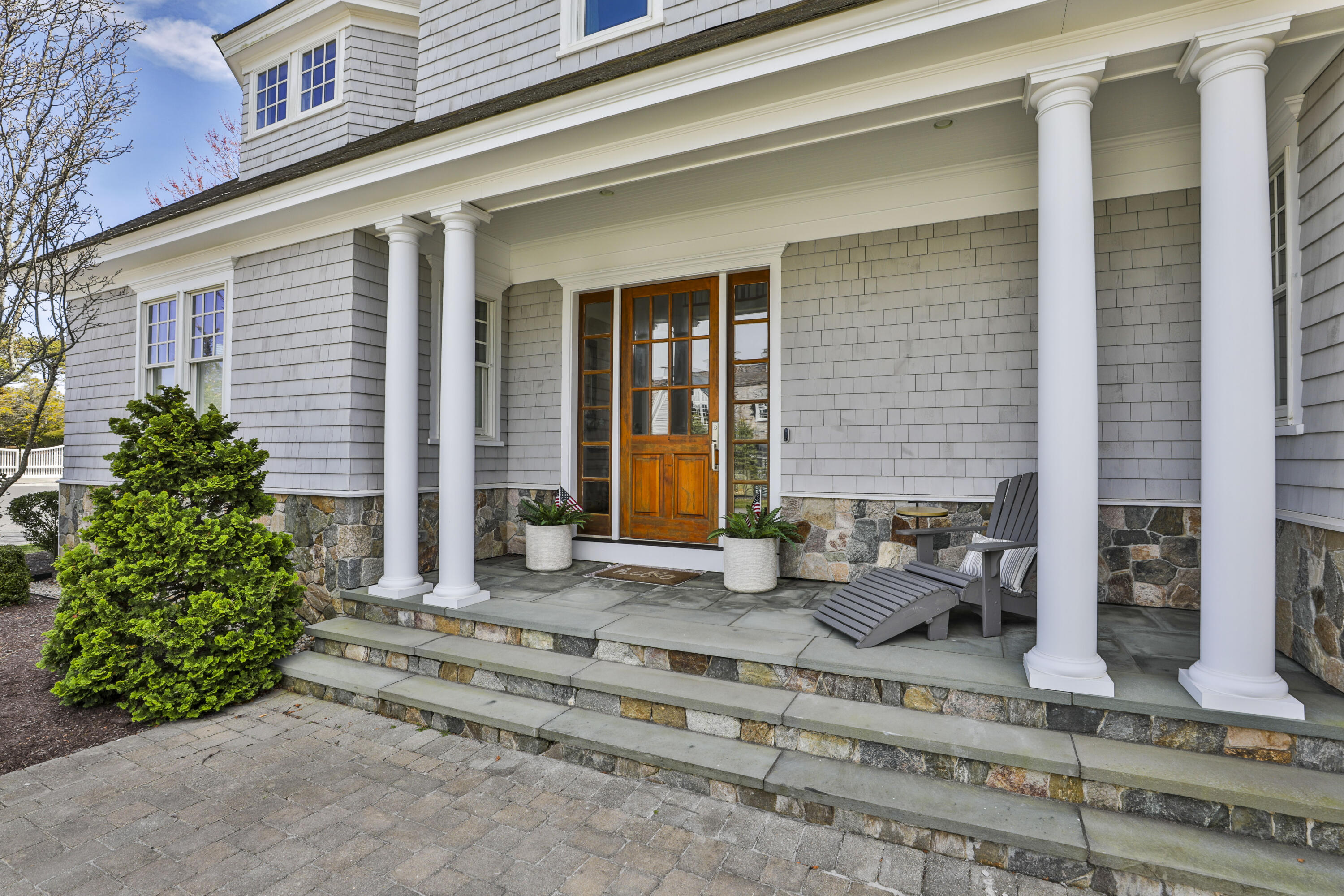 5 Coastline Drive Property Photo 3