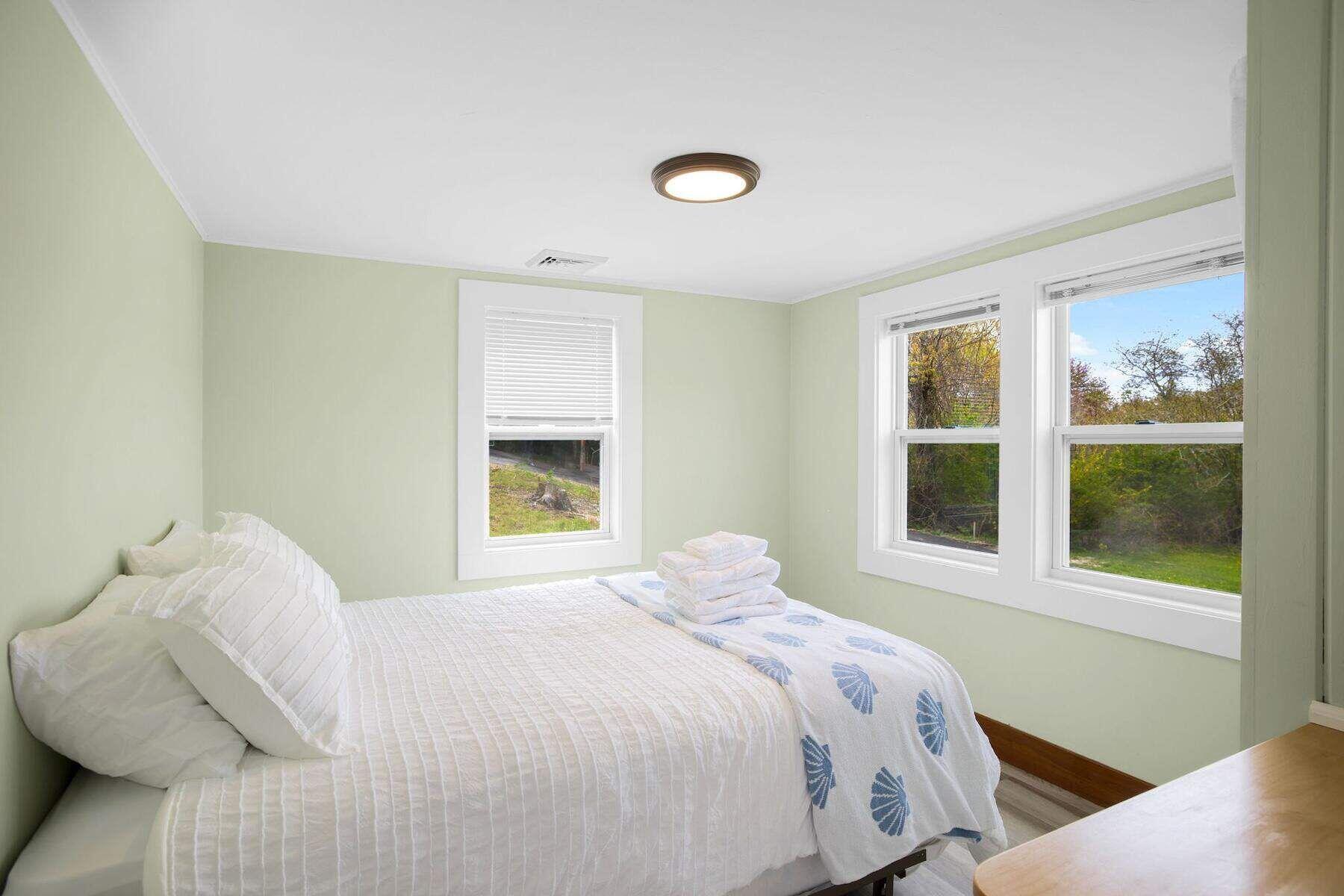 20 Cedar Swamp Lane Property Photo 7