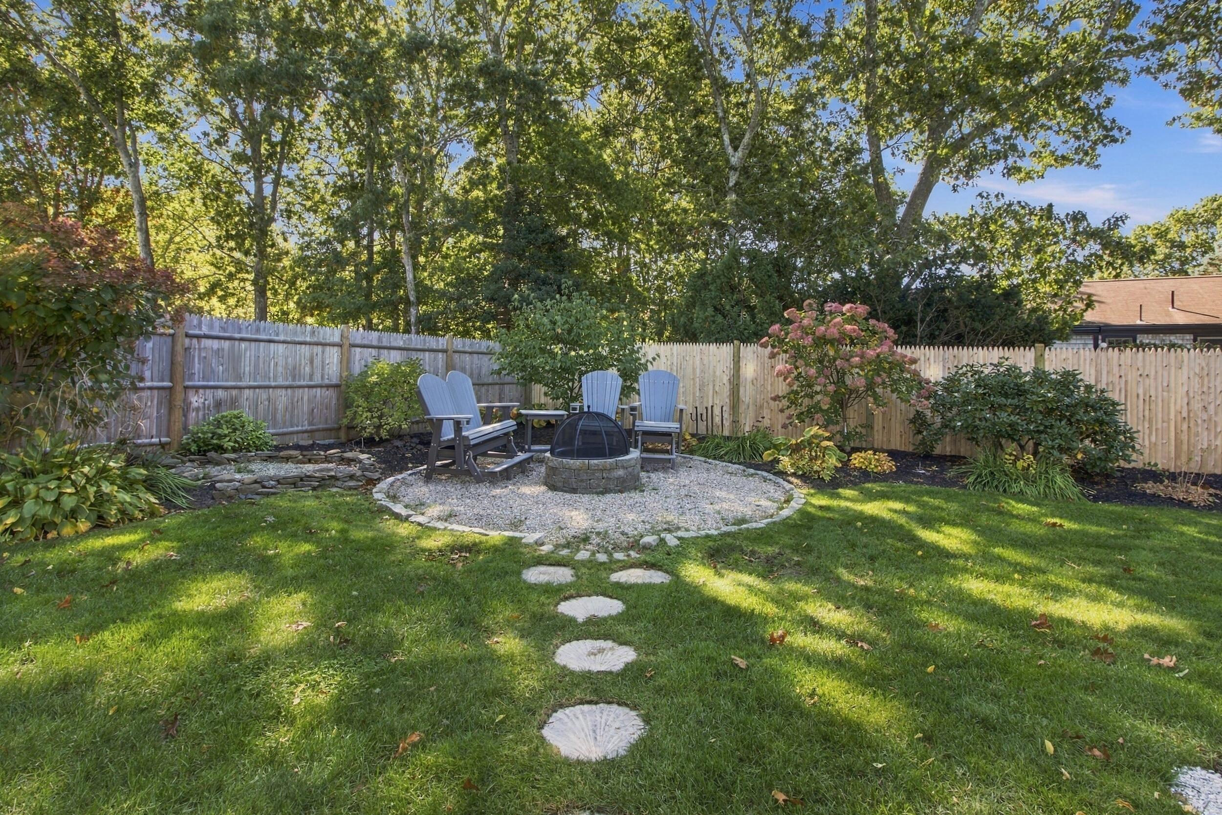 7 Spinning Brook Road Property Photo 13