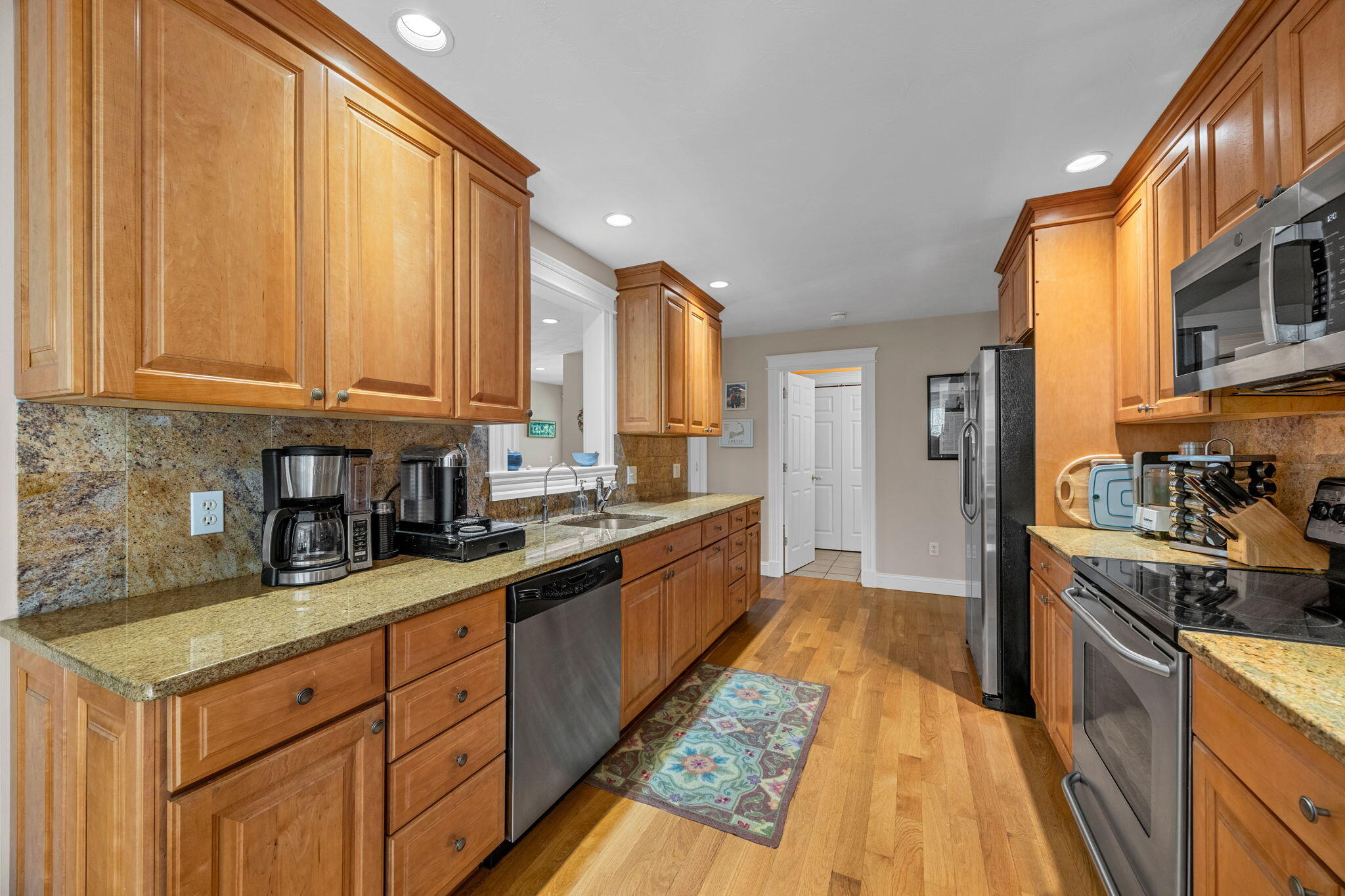 10 Perry Road Property Photo 14