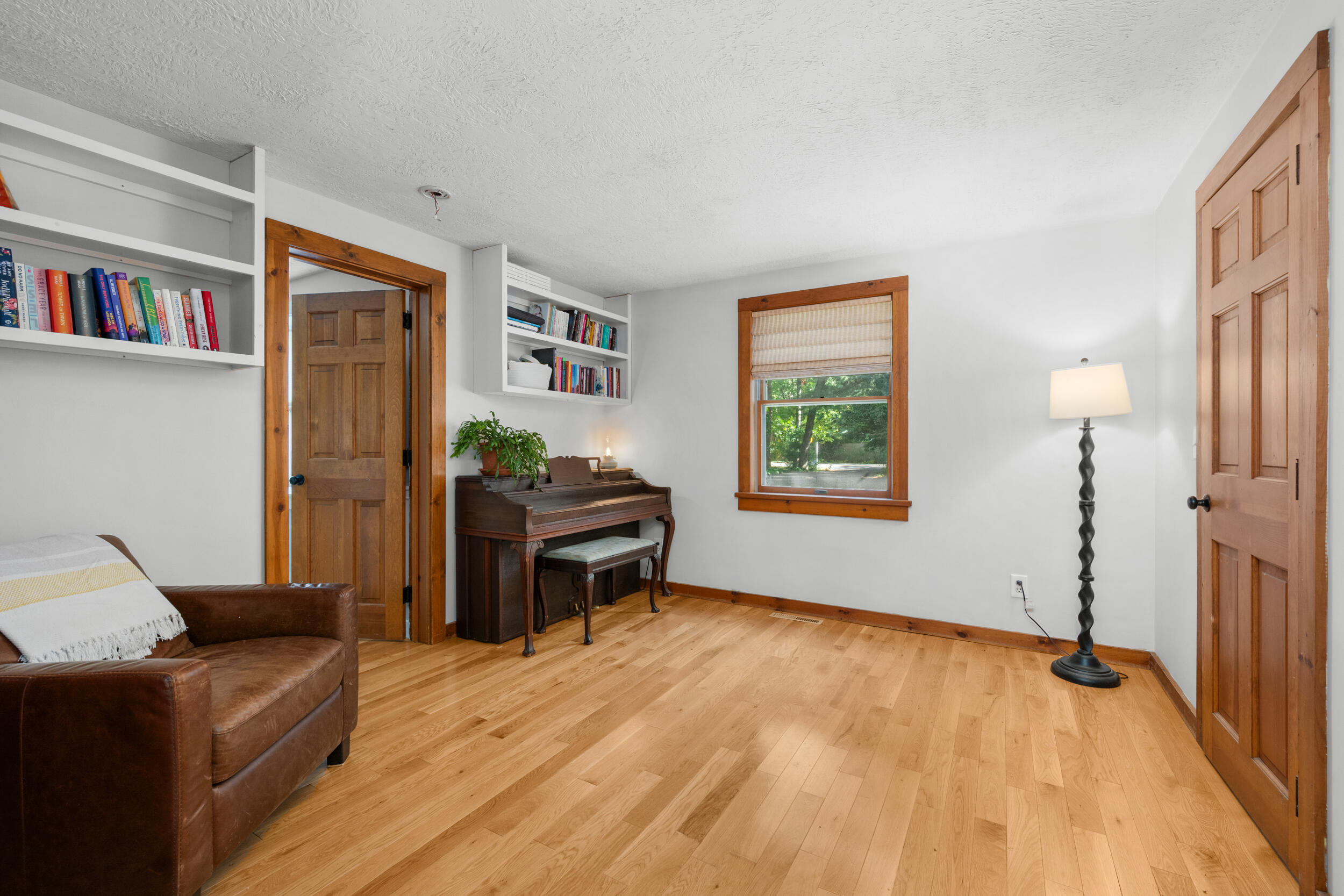 893 Osterville West Barnstable Road Property Photo 16