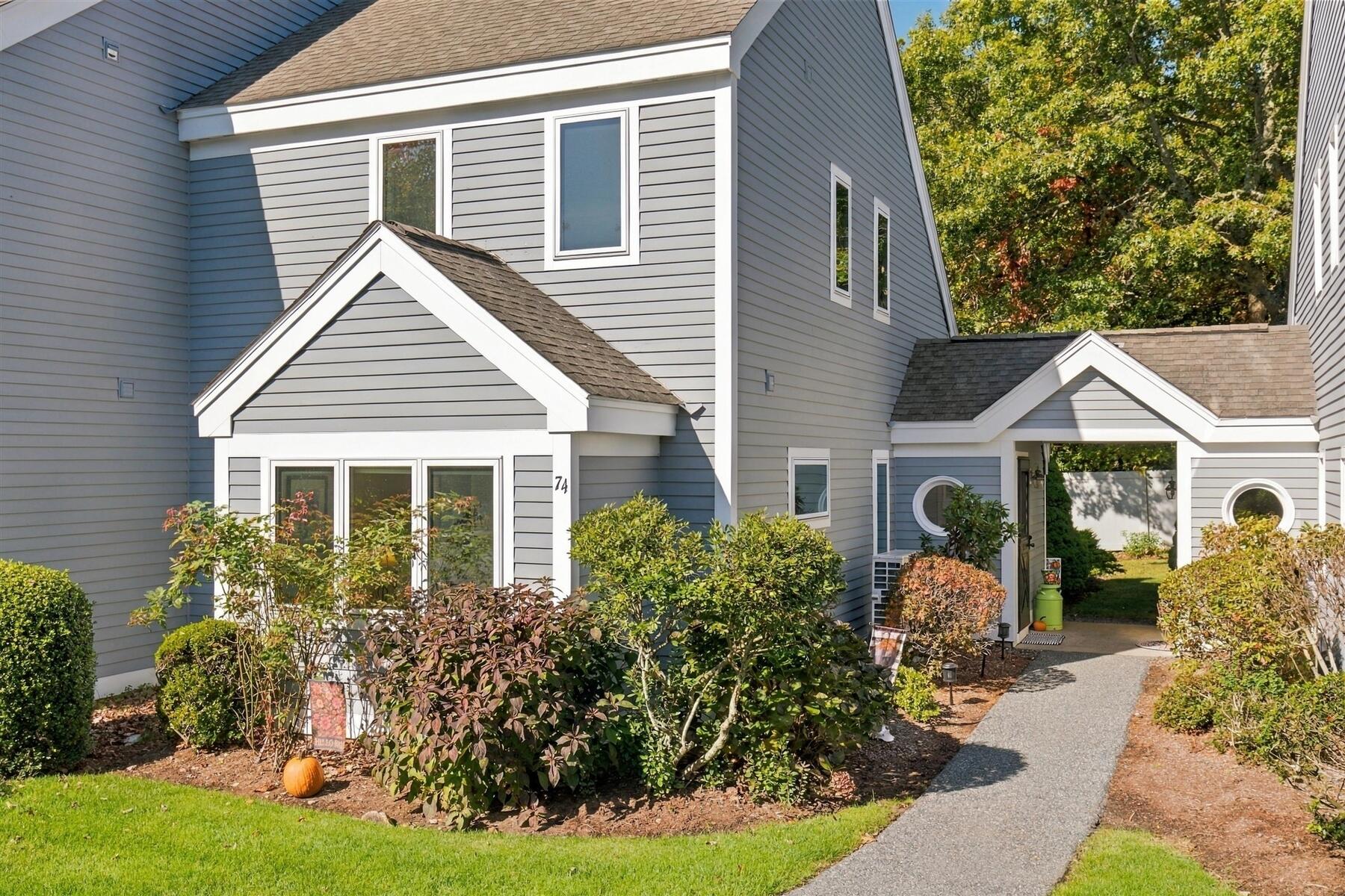 74 Howland Circle Unit 74 Property Photo 2