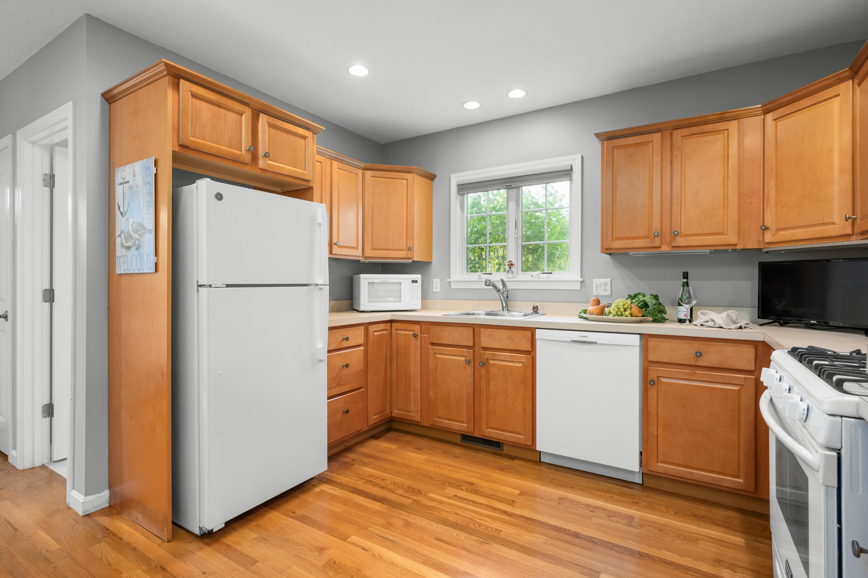 350 Old Barnstable Road Unit 3a Property Photo 7