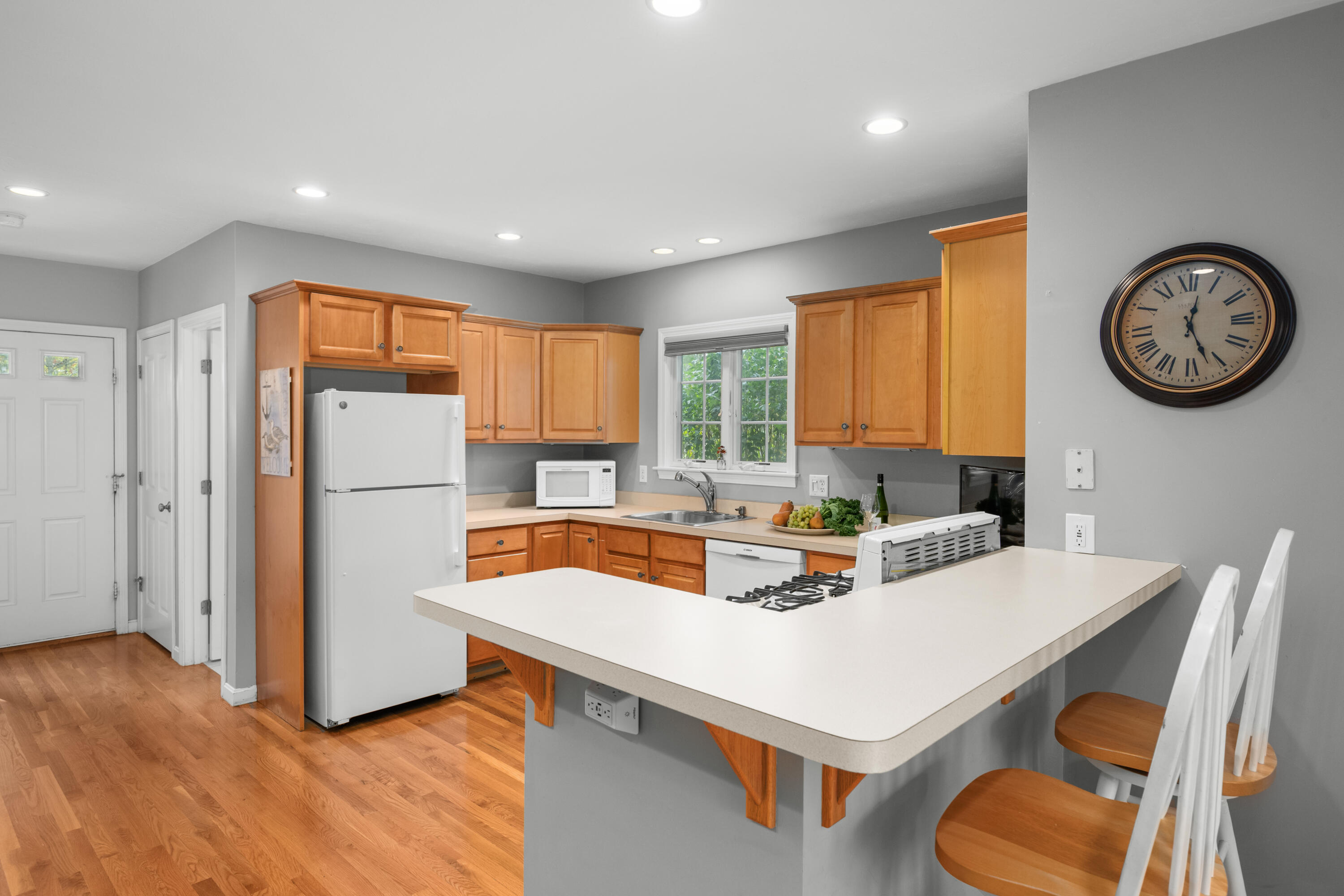 350 Old Barnstable Road Unit 3a Property Photo 8