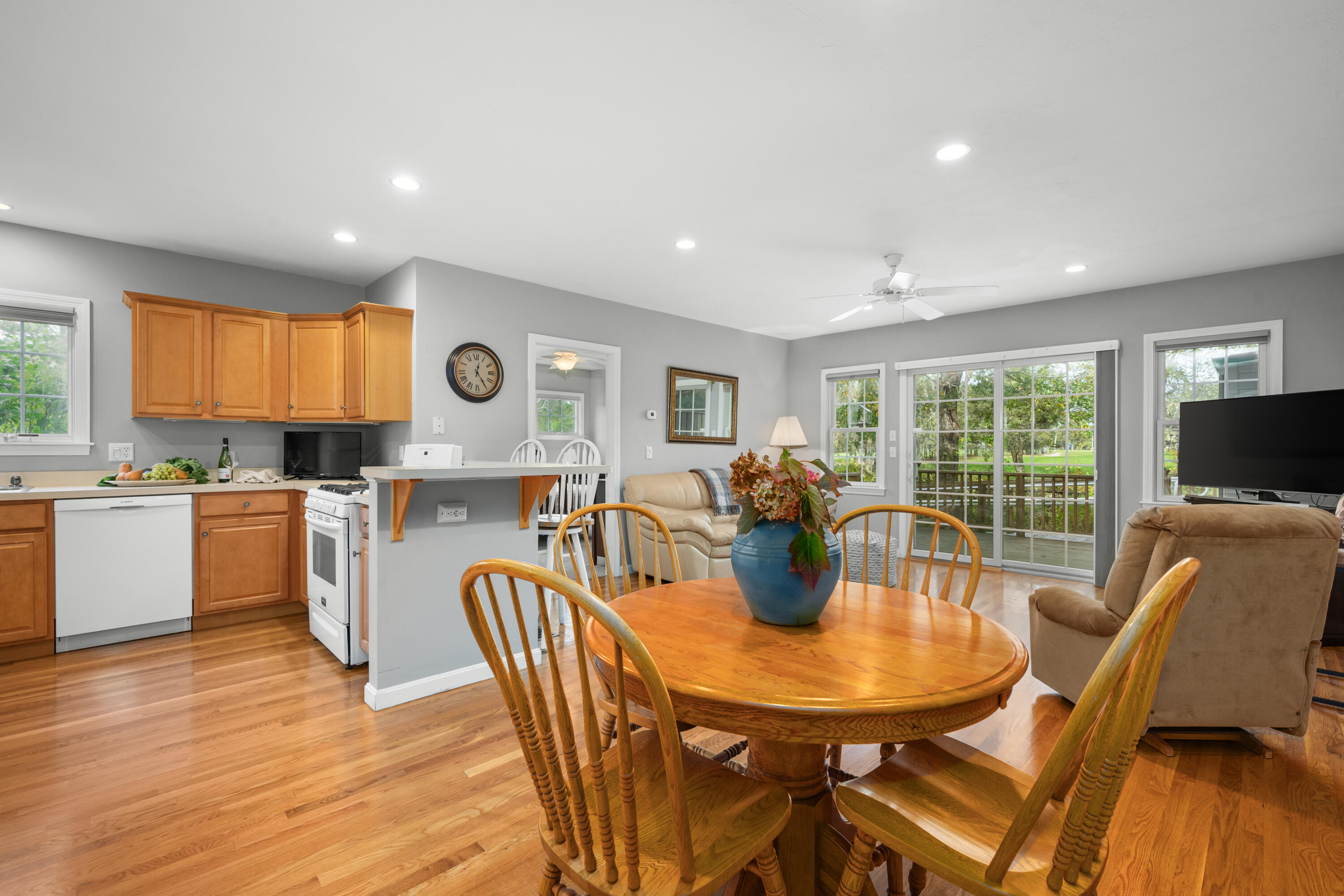 350 Old Barnstable Road Unit 3a Property Photo 9