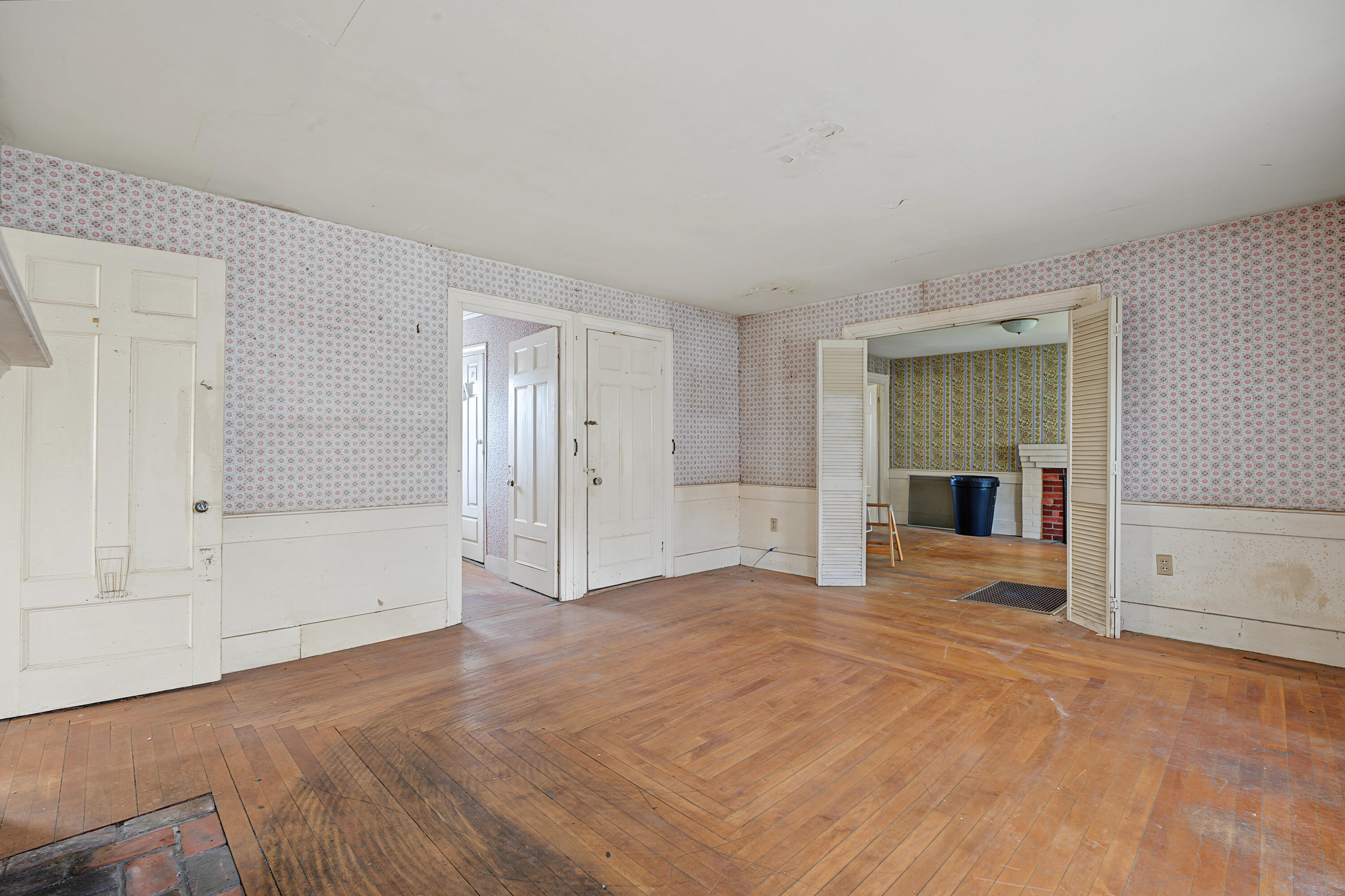 218 Main Street Property Photo 17