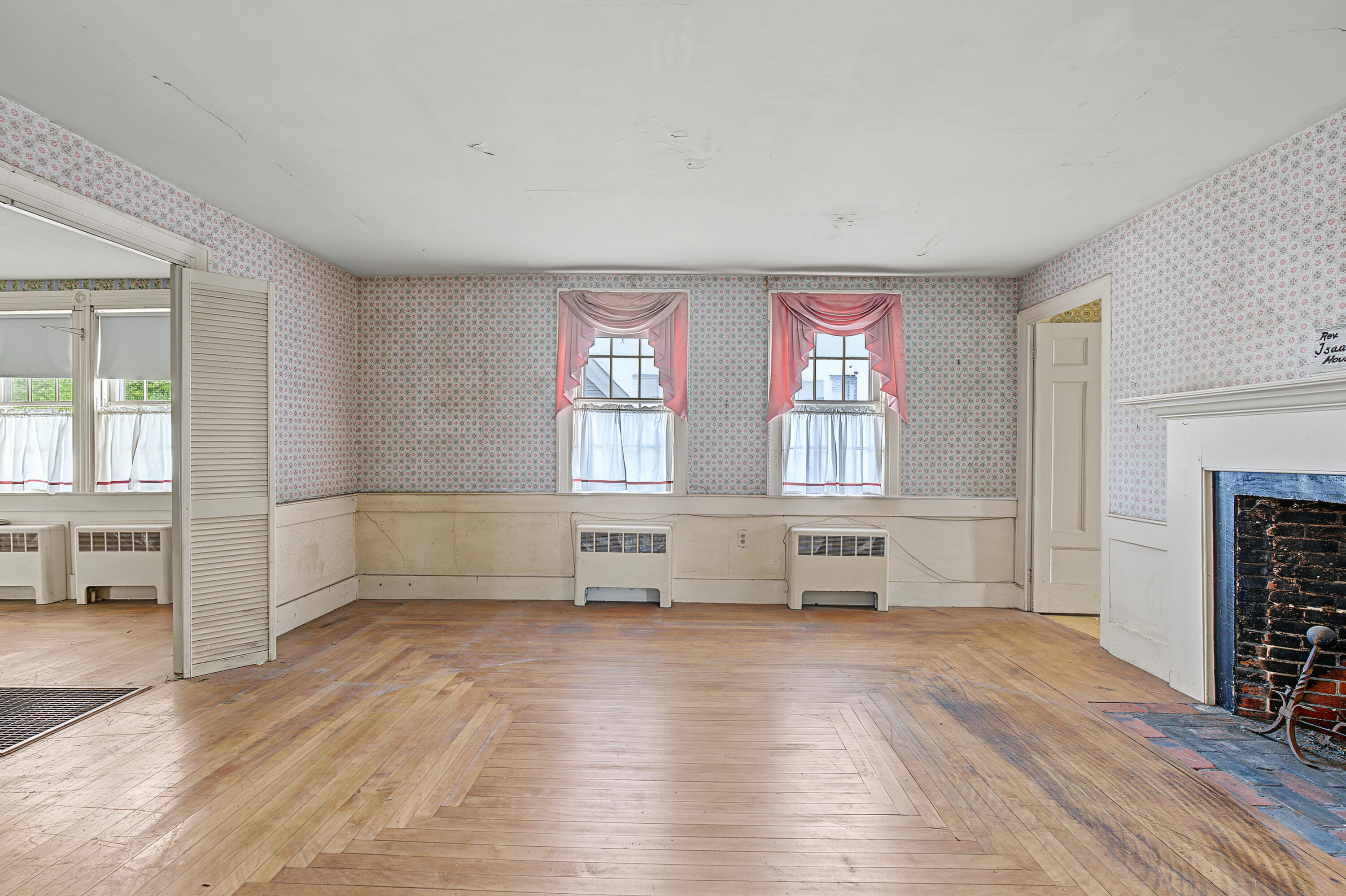 218 Main Street Property Photo 18