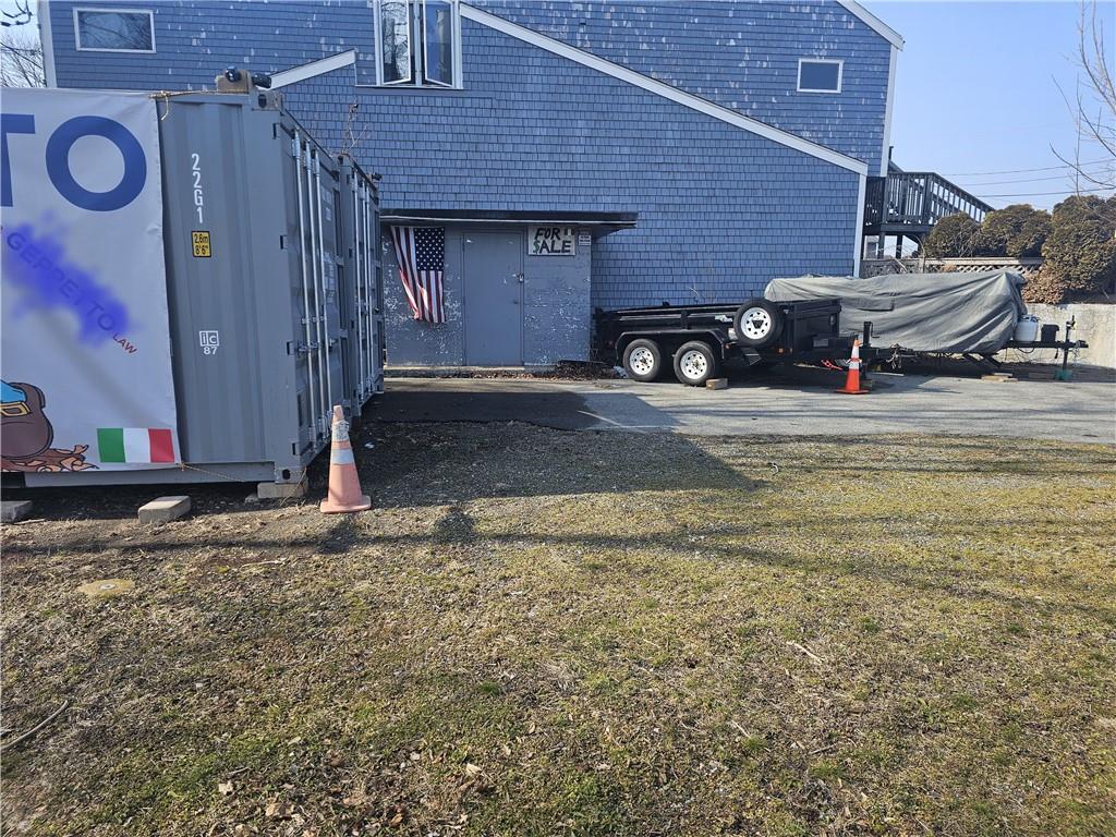 1074 East Main Road Property Photo 20