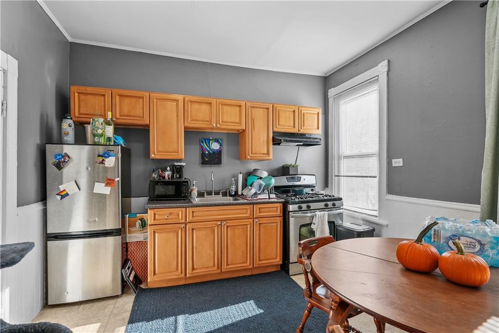 35 Greene Street Property Photo 6