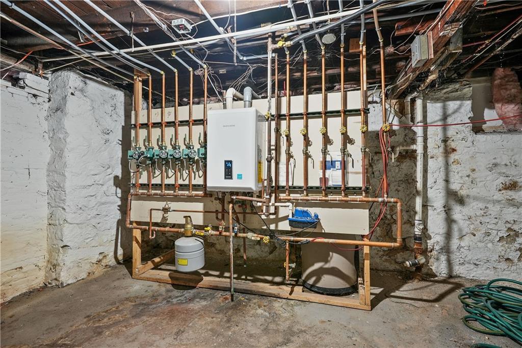35 Greene Street Property Photo 17