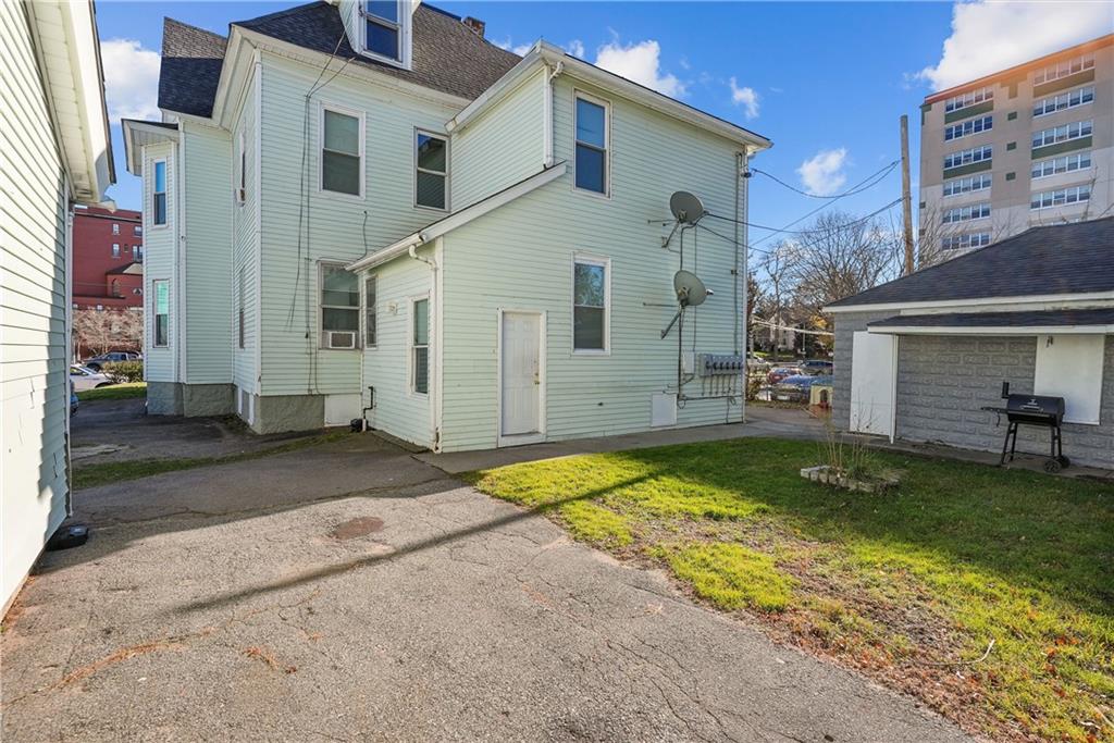 35 Greene Street Property Photo 32