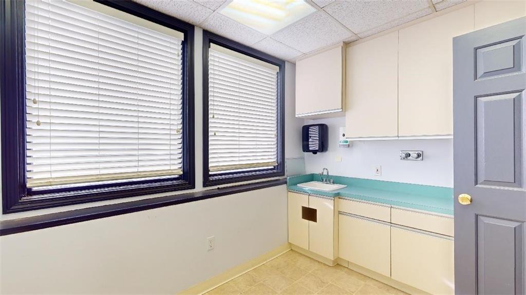 634 Main Street Property Photo 10