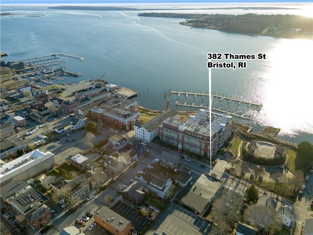 382 Thames Street Property Photo 41