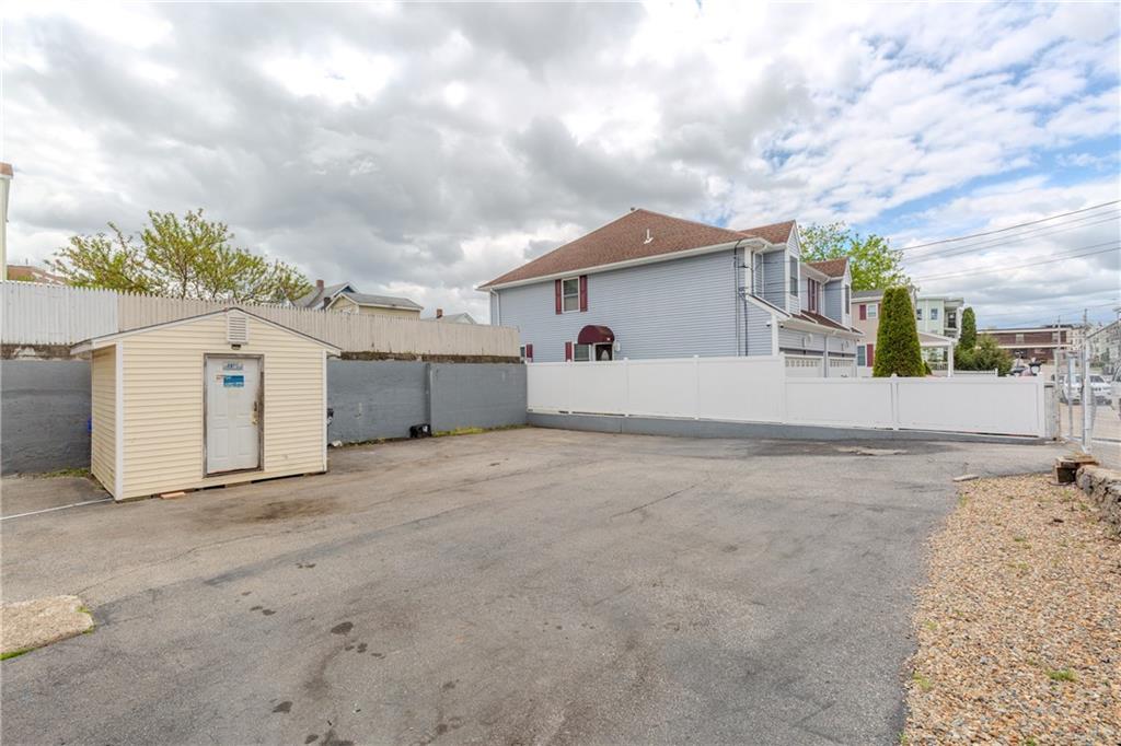 78 Washington Street Property Photo 48