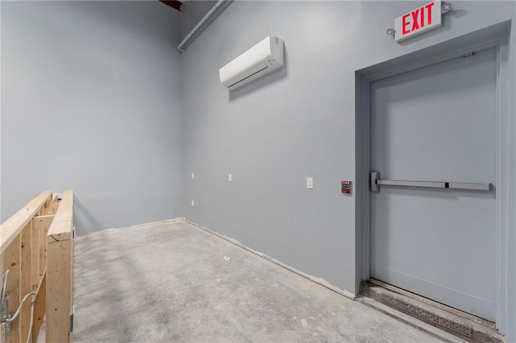 255 Legris Avenue Unit 3 Property Photo 5
