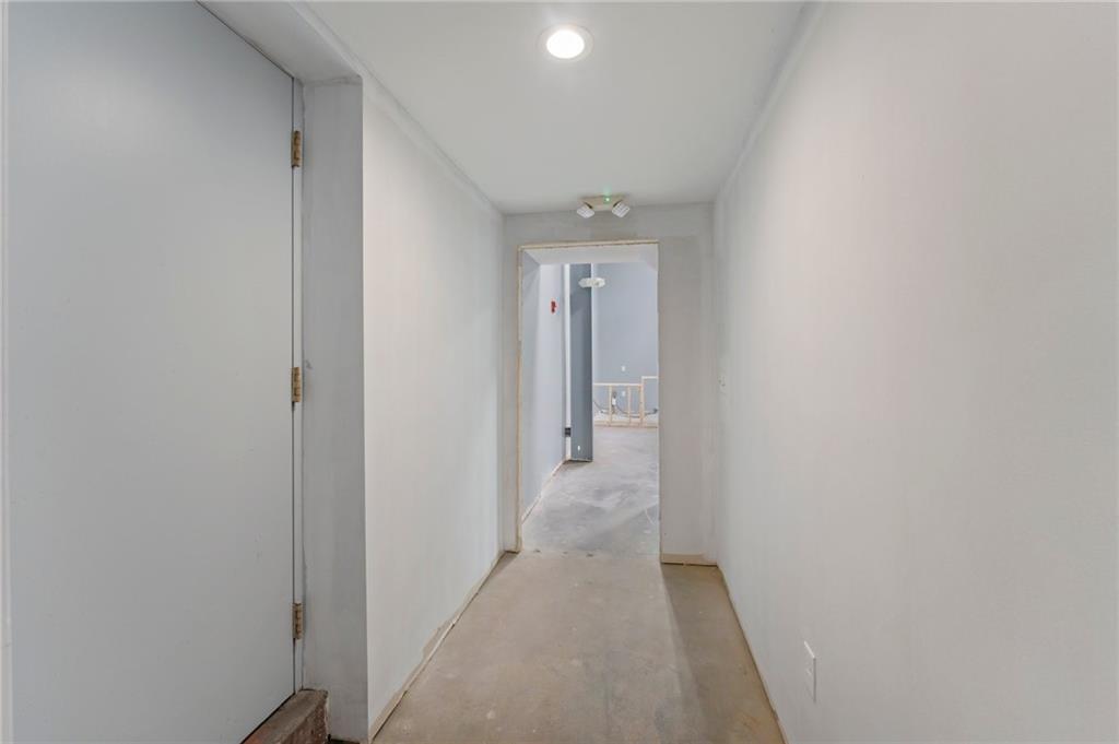 255 Legris Avenue Unit 3 Property Photo 11