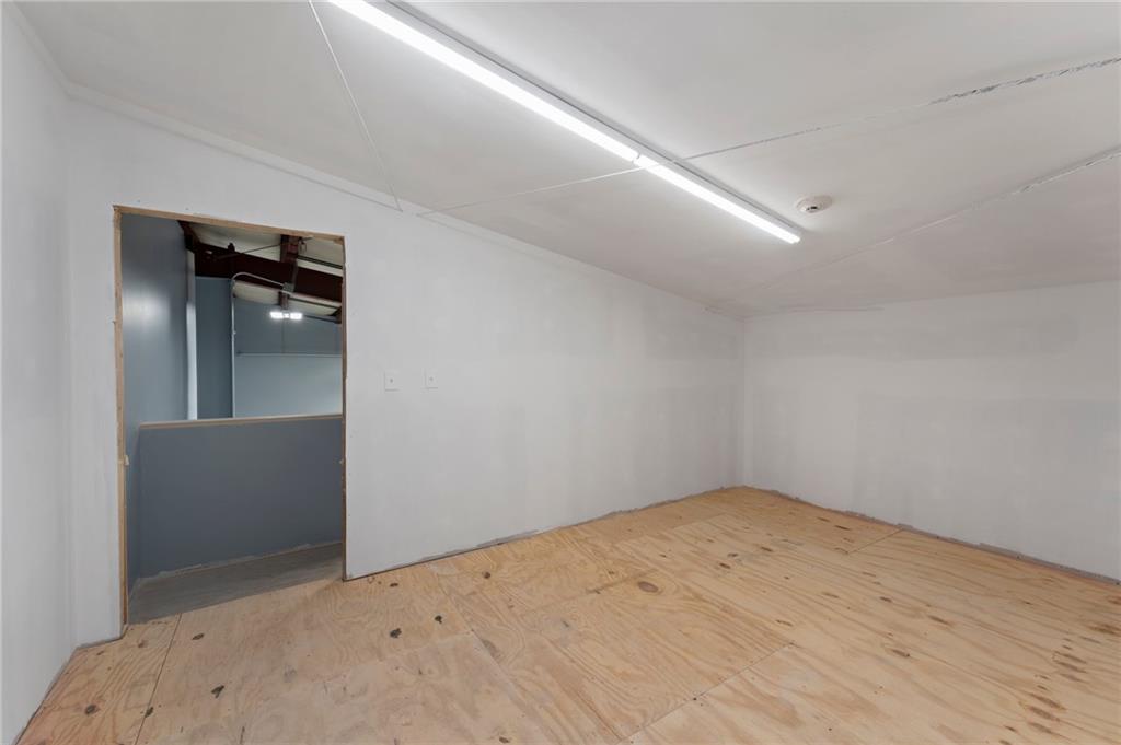 255 Legris Avenue Unit 3 Property Photo 16