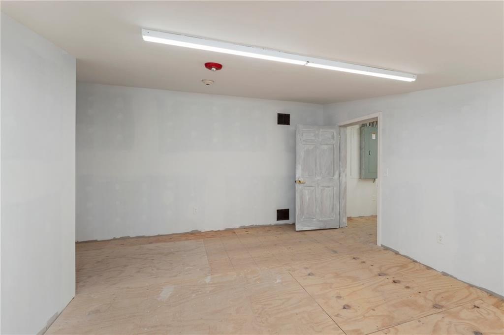 255 Legris Avenue Unit 3 Property Photo 19