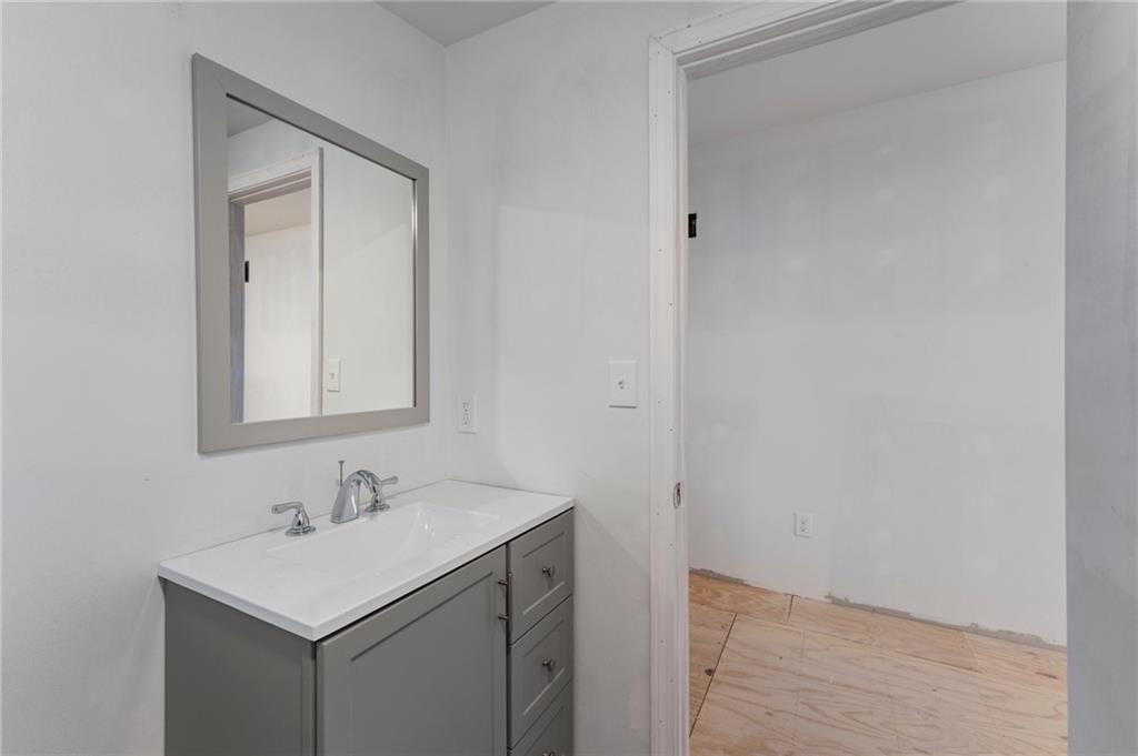 255 Legris Avenue Unit 3 Property Photo 21