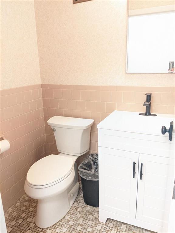 959 Mineral Spring Avenue Unit 1 Property Photo 14