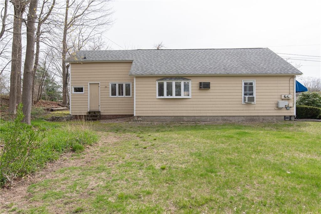 1035 Main Street Property Photo 18