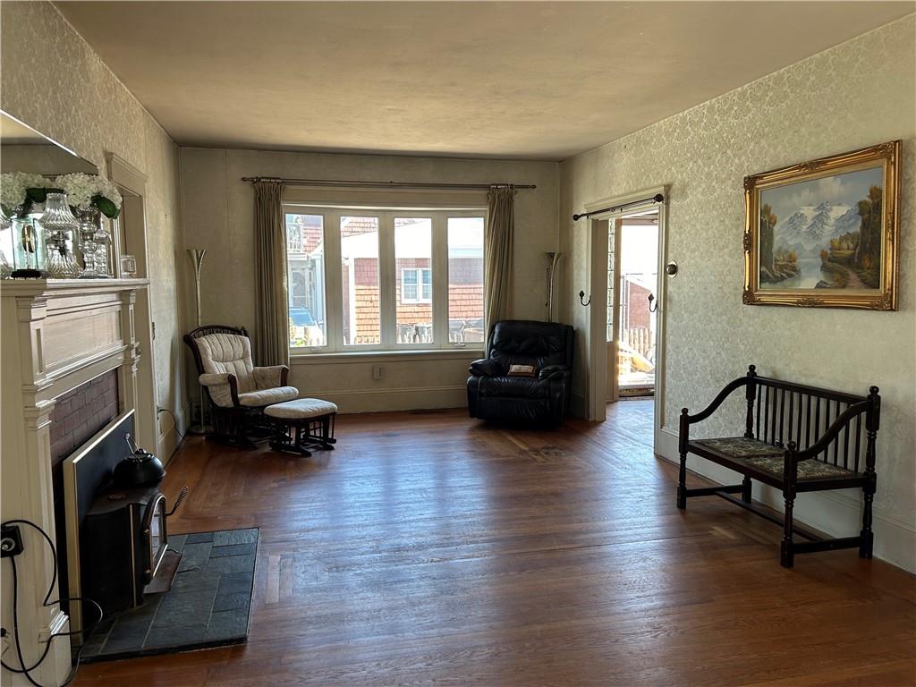 12 Bloomfield Street Property Photo 5