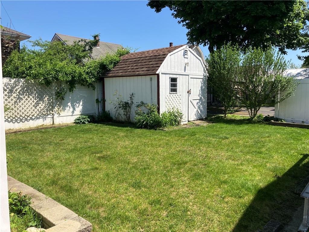 12 Bloomfield Street Property Photo 45