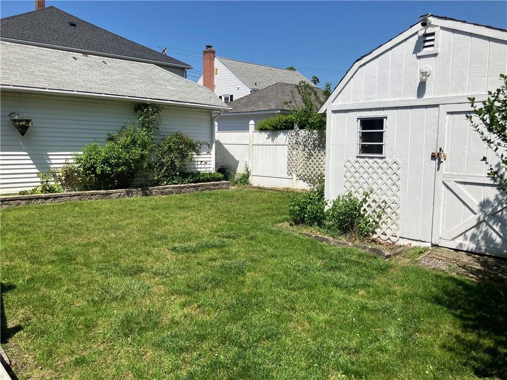12 Bloomfield Street Property Photo 46