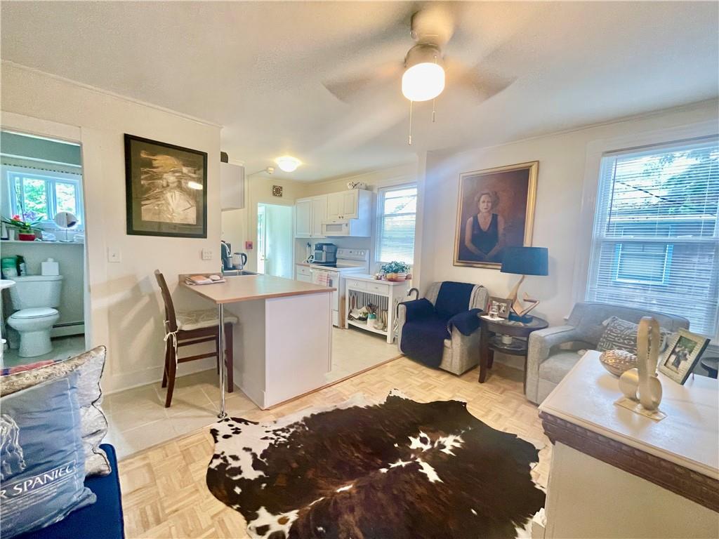 5 Whitwell Avenue Unit B Property Photo 7