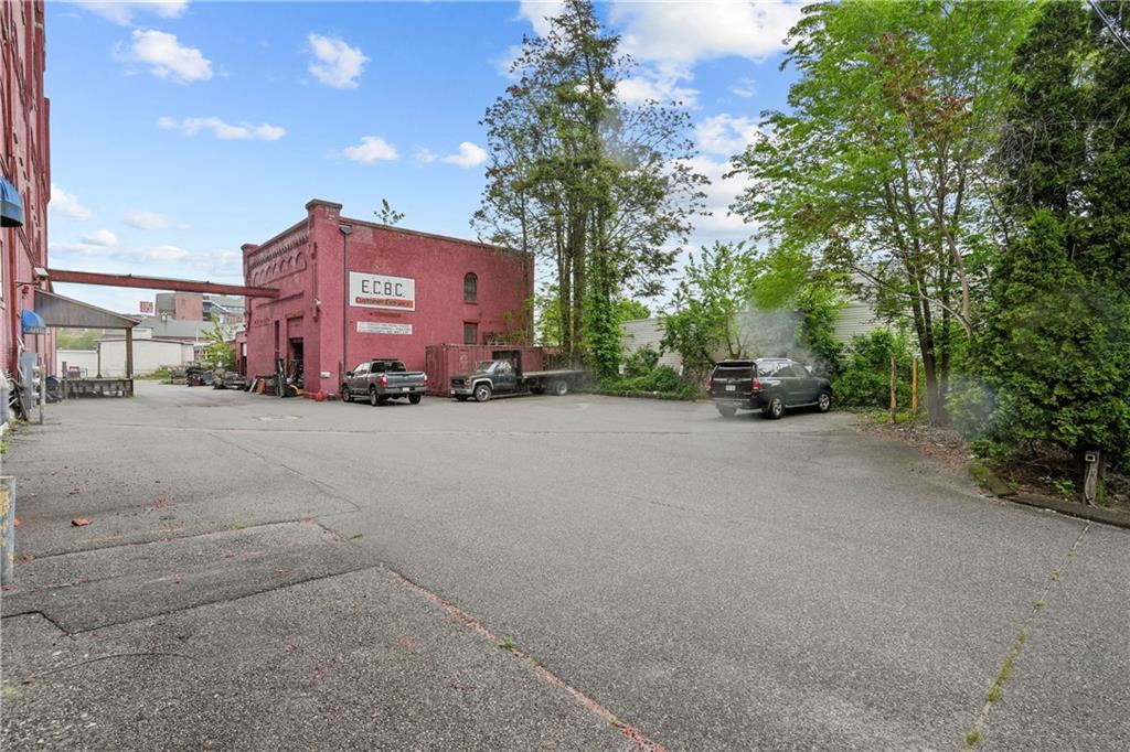 431 Harris Avenue Property Photo 7
