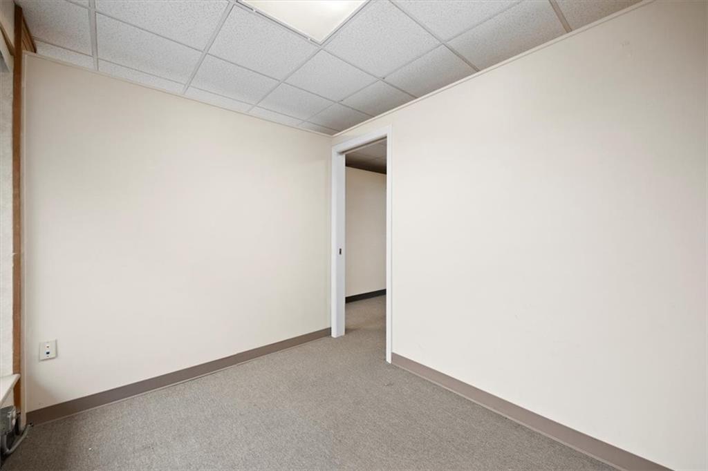 317 Warren Avenue Property Photo 7