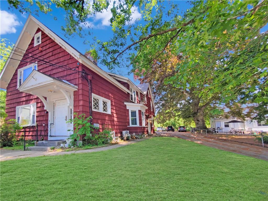 247 Blackstone Street Property Photo 2