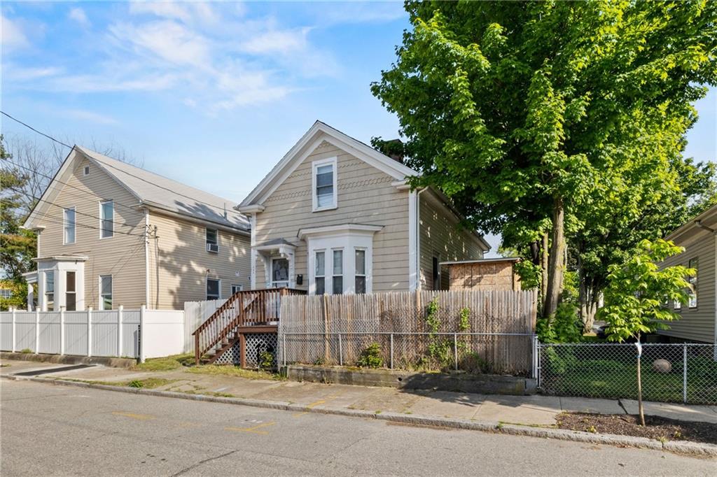 112 Briggs Street Property Photo 4
