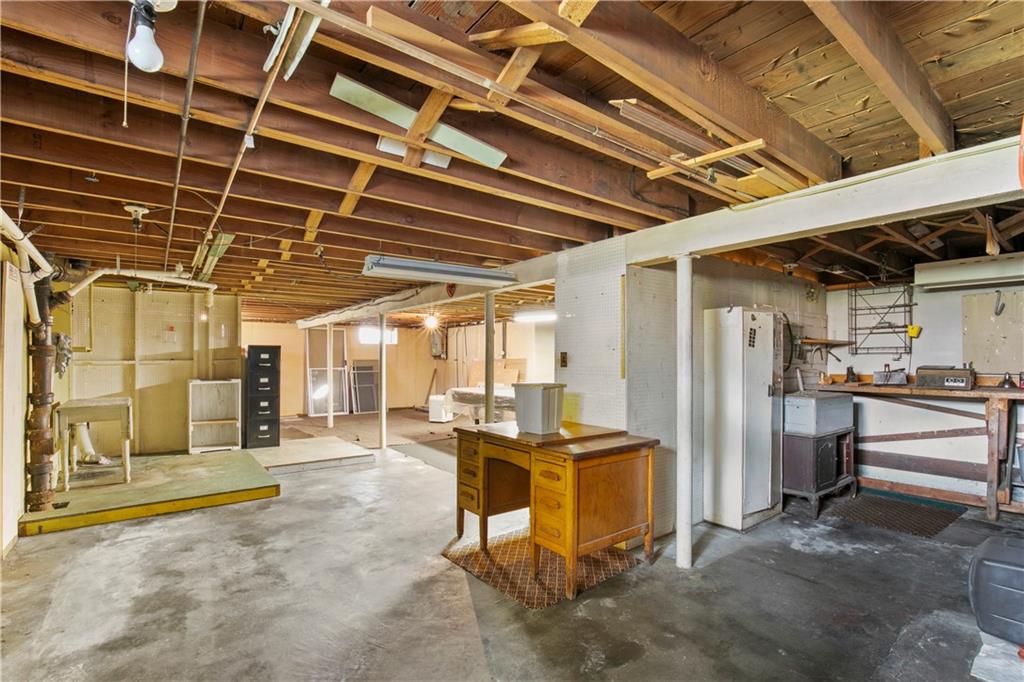143 Holland Avenue Property Photo 25