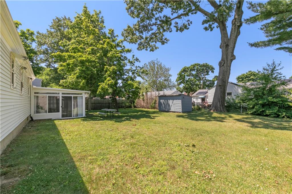 143 Holland Avenue Property Photo 31