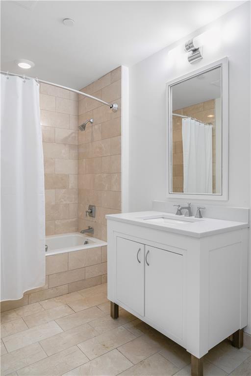 1 West Exchange Street Unit 1705 Property Photo 6