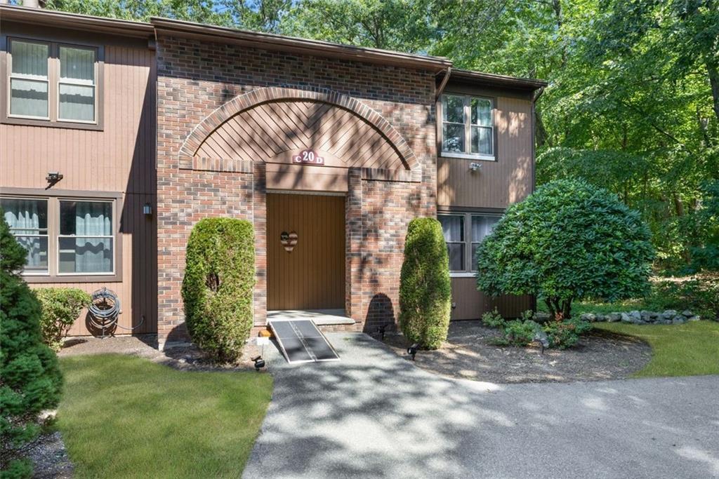 20 Pheasant Run Property Photo 1