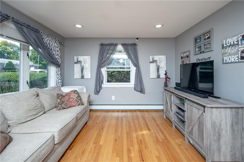 55 Clyde Street Property Photo 8