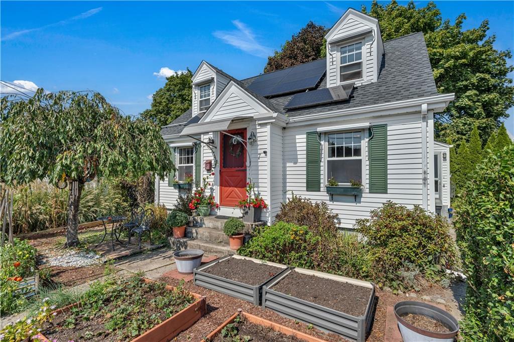 7 Manuel Avenue Property Photo 1